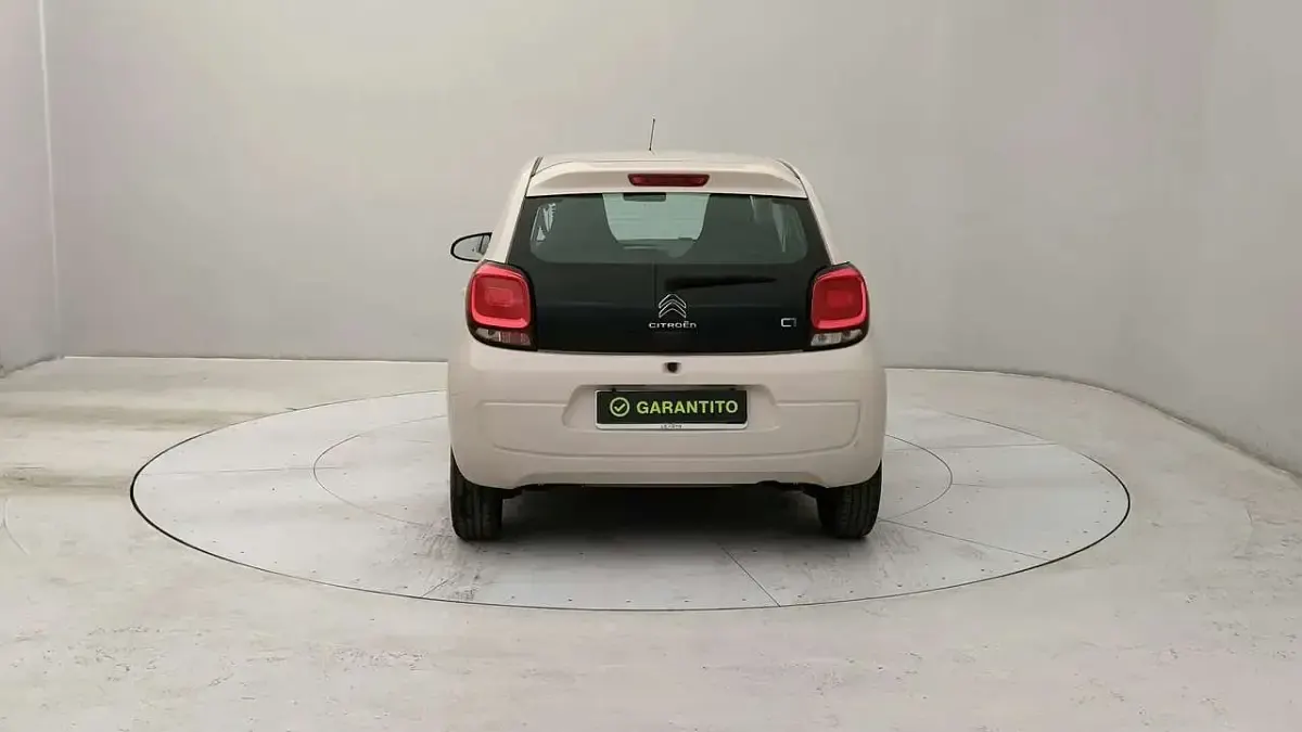 Usata Citroën C1 Feel 72 CV (52 kW) 2021 Beige Utilitaria