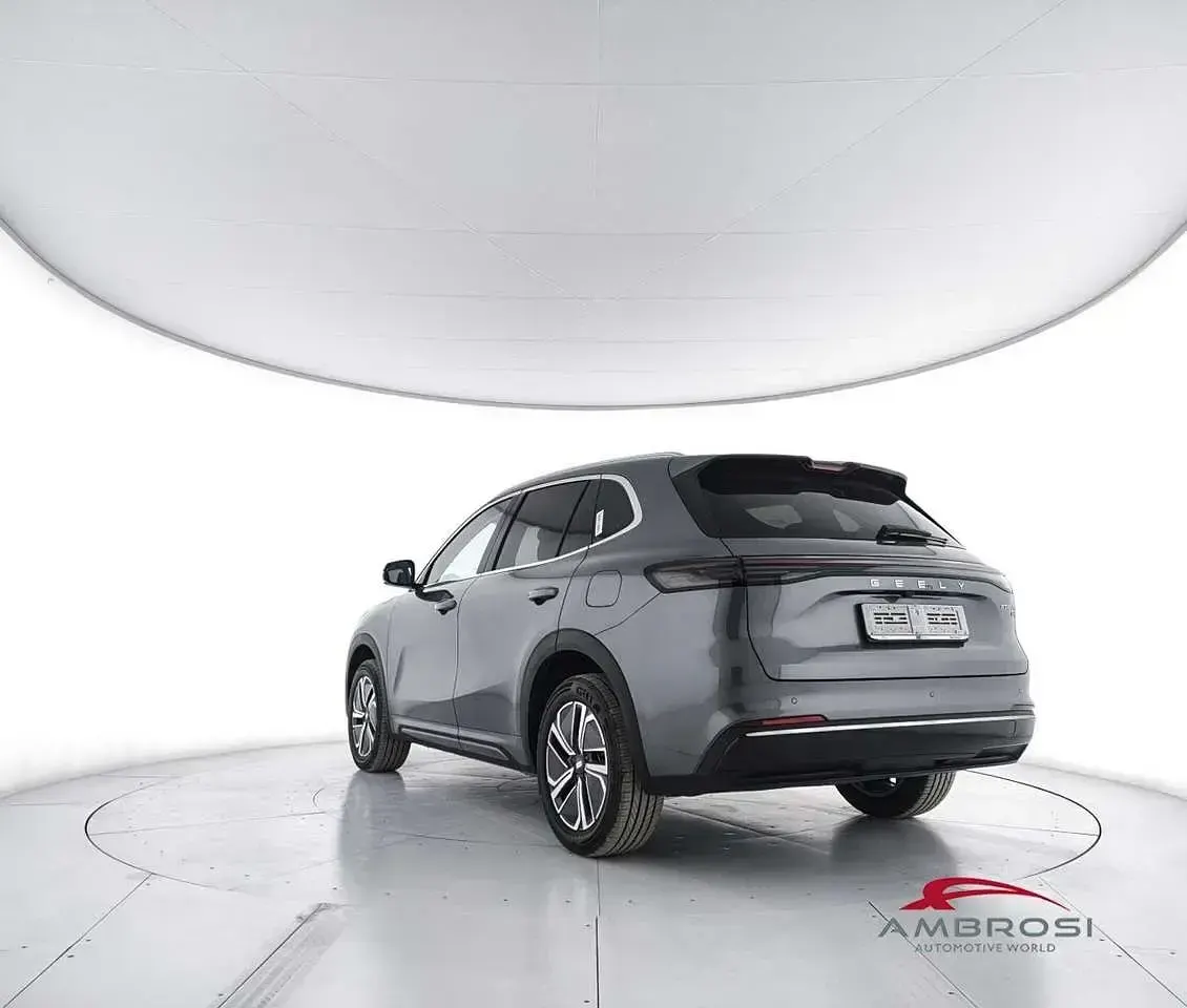 Nuova Geely Starray 218 CV (160 kW) 2026 Gray SUV