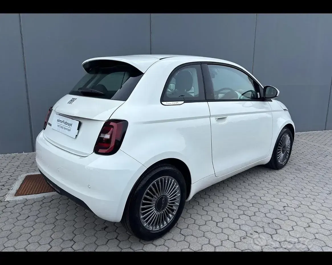 Nuova Fiat 500 65 CV (47 kW) 2026 Bianco Berlina