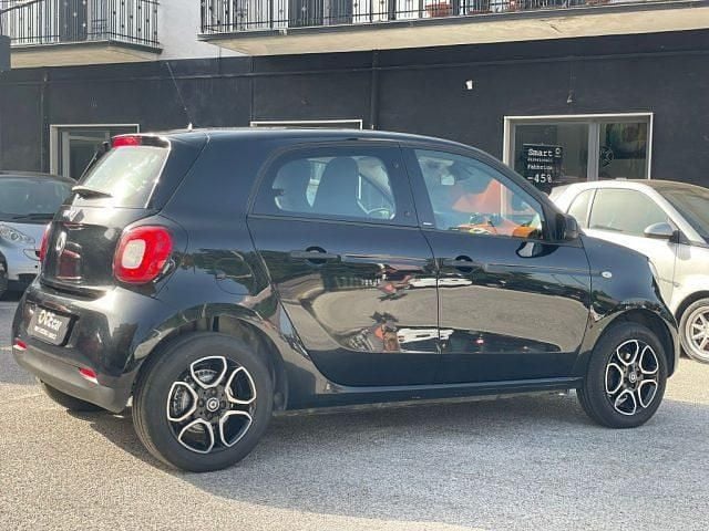 Usata Smart ForFour Passion 71 CV (52 kW) 2018 Antracite Utilitaria