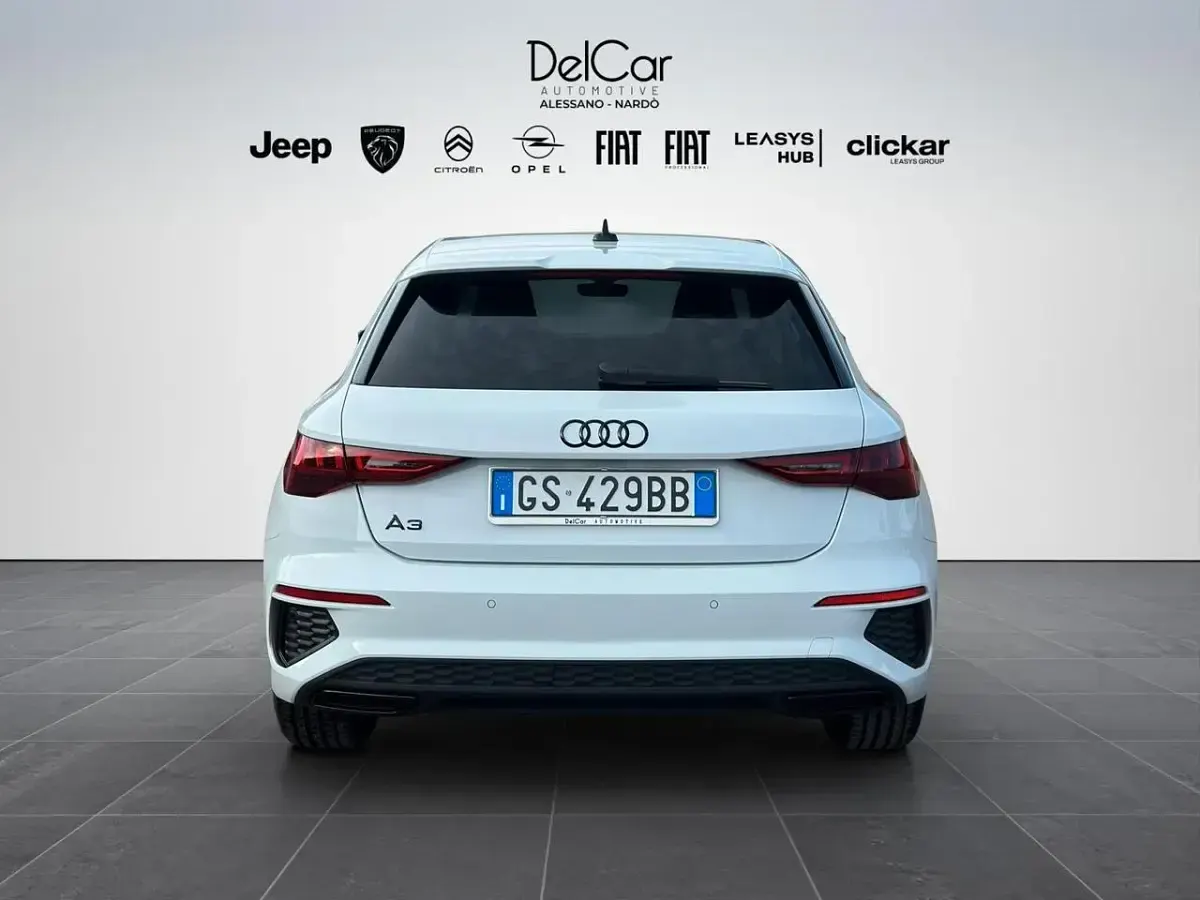 Usata Audi A3 S-Line 149 CV (109 kW) 2024 Bianco Berlina