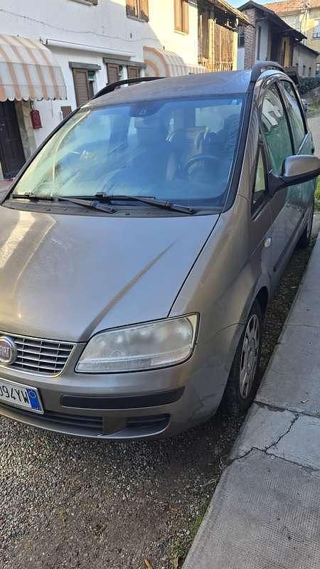 Usata Fiat Idea 77 CV (56 kW) 2010 Monovolume
