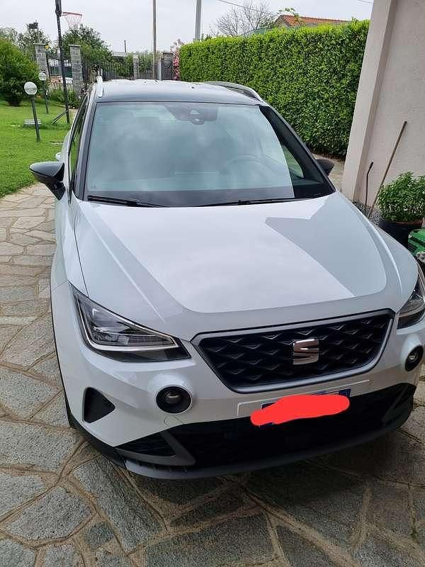 Usata Seat Arona FR 116 CV (85 kW) 2023 Bianco SUV