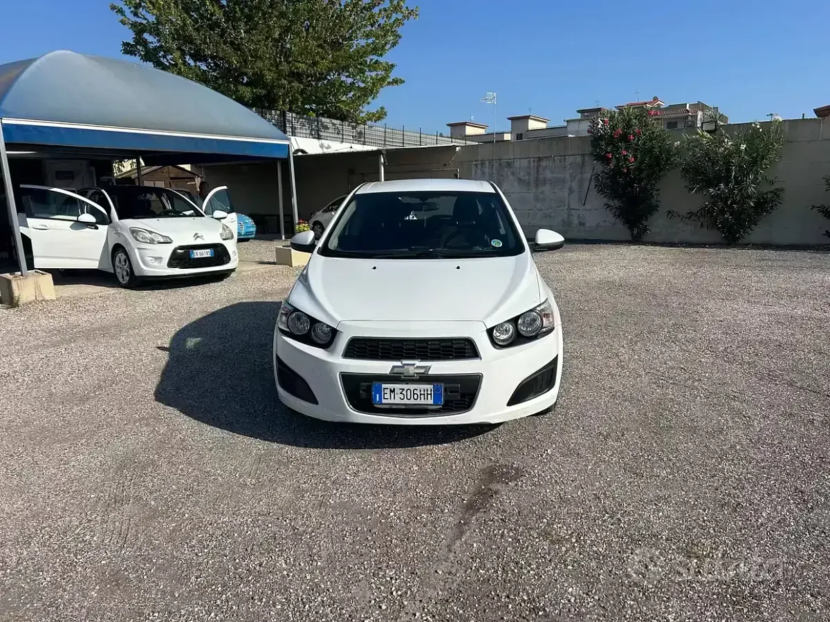 Usata Chevrolet Aveo LT 75 CV (55 kW) 2012 Bianco Berlina