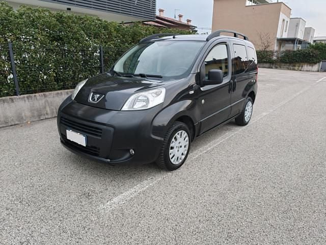 Usata Peugeot Bipper 75 CV (55 kW) 2014 Nero Monovolume