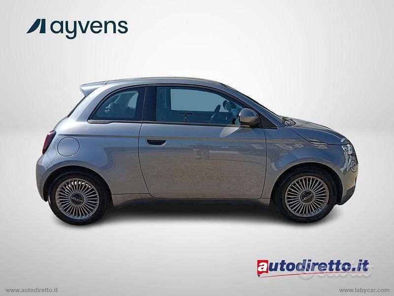 Usata Fiat 500e Icon 86 kW (118 CV) 2022 Grigio Berlina