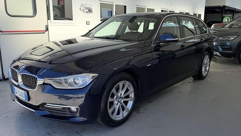 Usata BMW 320 Luxury Line 190 CV (139 kW) 2015 Other Station wagon
