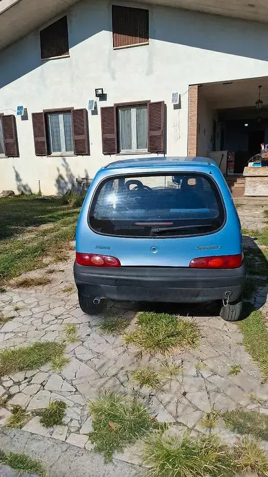Usata Fiat 600 54 CV (39 kW) 2003 Bluazzurro Utilitaria