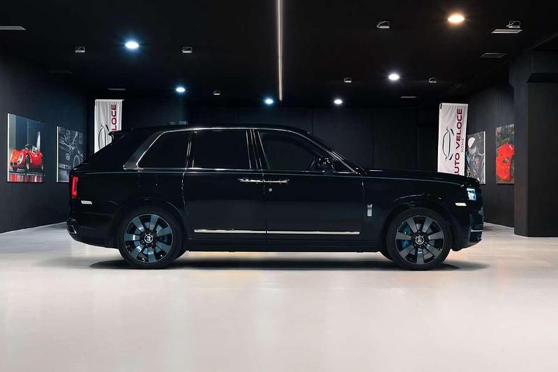 Usata Rolls Royce Cullinan 571 CV (419 kW) 2023 Other SUV