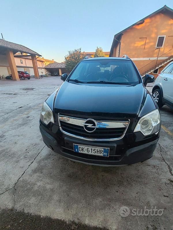 Usata Opel Antara 150 CV (110 kW) 2007 Nero SUV