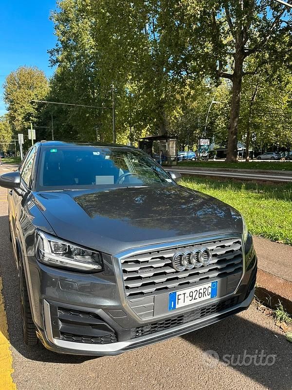 Grigio Usata 2019 Audi Q2 S-Line SUV | 29.900 € (Cara) - Immagine 1/4