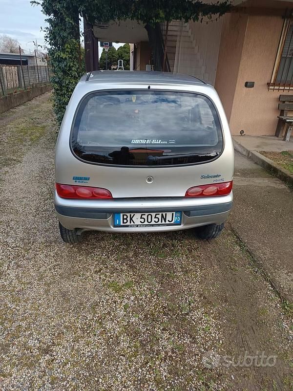 Usata Fiat 600 Young 2000 Grigio Berlina