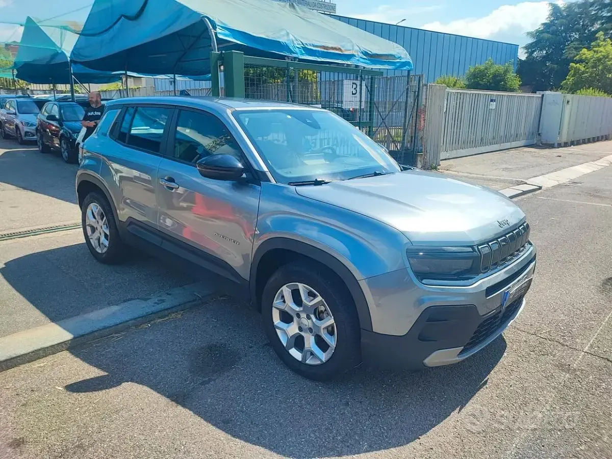 Usata Jeep Avenger Summit 101 CV (74 kW) 2023 Grigio SUV