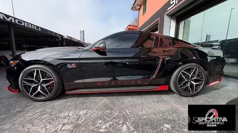 Begagnad Ford Mustang 317 HK (233 kW) 2016 Svart Sportkupé