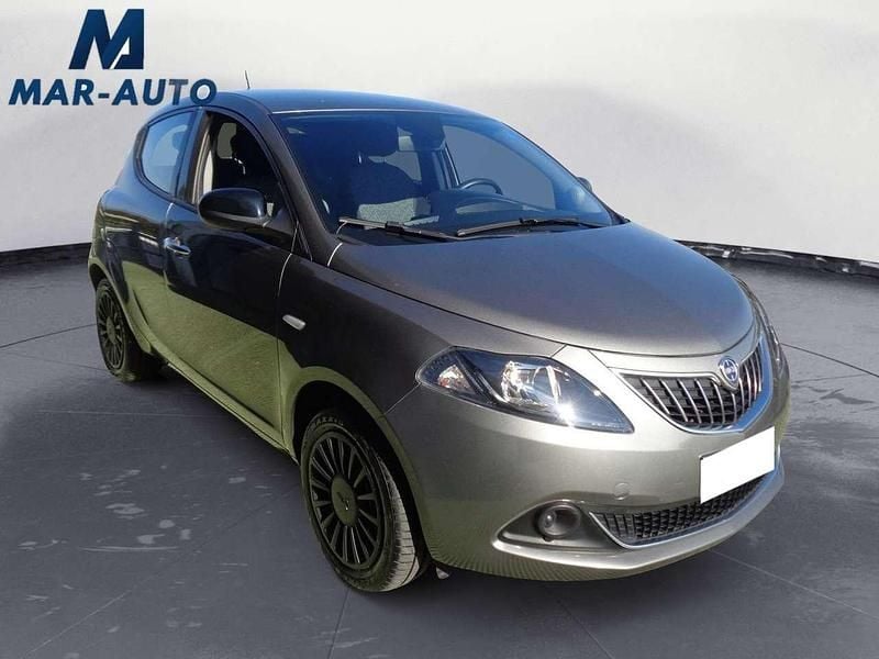 Usata Lancia Ypsilon S 69 CV (50 kW) 2022 Grigio Utilitaria