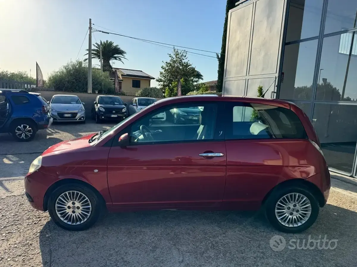 Usata Lancia Ypsilon 60 CV (44 kW) 2007 Rosso Utilitaria