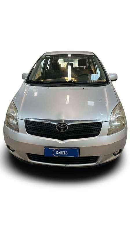 Usata Toyota Corolla Verso 90 CV (66 kW) 2003 Monovolume