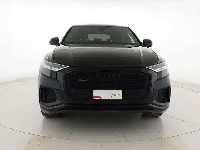 Usata Audi Q8 Sport 286 CV (210 kW) 2023 Nero mito metallizzato SUV