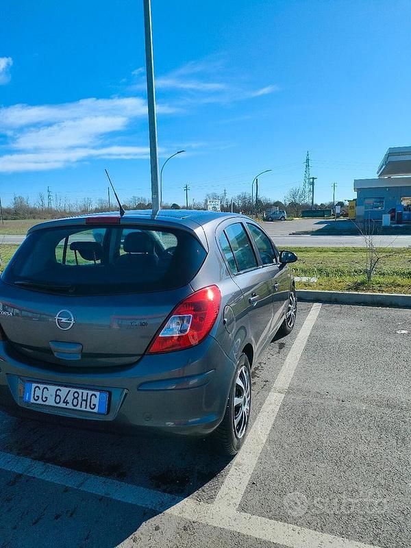 Usata Opel Corsa Club 80 CV (58 kW) 2012 Utilitaria
