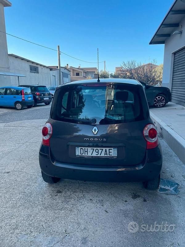 Usata Renault Modus 75 CV (55 kW) 2007 Monovolume