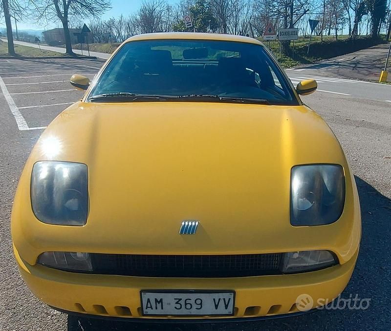 Usata Fiat Coupé 130 CV (95 kW) 1997 Giallo Coupé