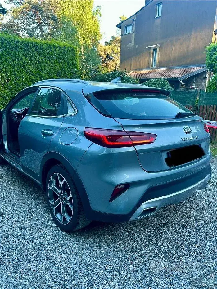 Usata Kia XCeed Style 115 CV (84 kW) 2019 Grigio SUV