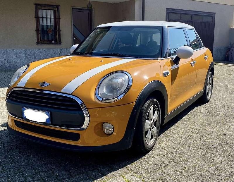 Usata Mini ONE 75 CV (55 kW) 2016 Utilitaria