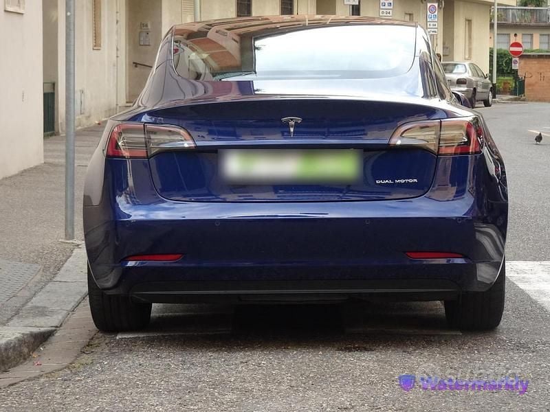 Usata Tesla Model 3 366 kW (498 CV) 2019 Blu Berlina