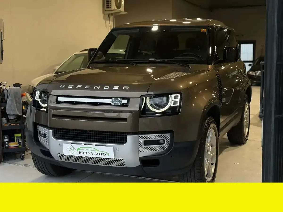 Usata Land Rover Defender 200 CV (147 kW) 2022 Other SUV
