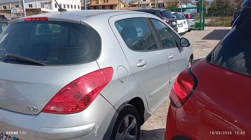 Usata Peugeot 308 Premium 110 CV (80 kW) 2008 Argento Berlina