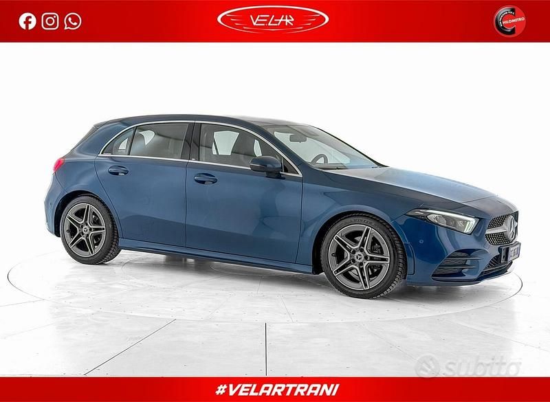 Usata Mercedes A180 Premium 116 CV (85 kW) 2020 Blu Berlina