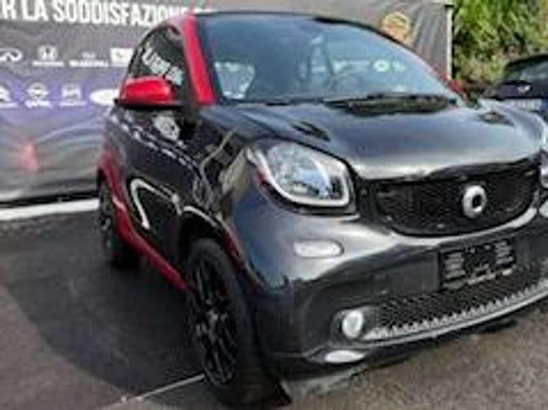 Usata Smart ForTwo Coupé Passion 90 CV (66 kW) 2018 Nero Utilitaria