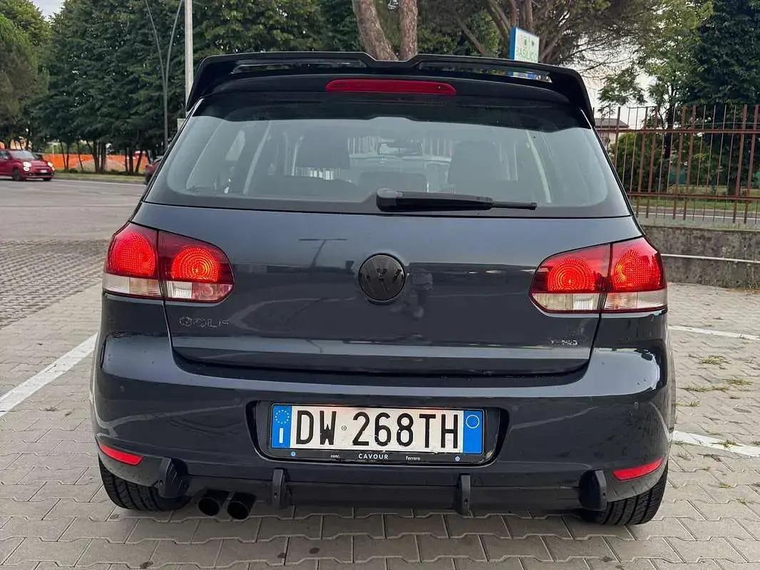 Usata VW Golf VI Comfortline 122 CV (89 kW) 2009 Nero Utilitaria