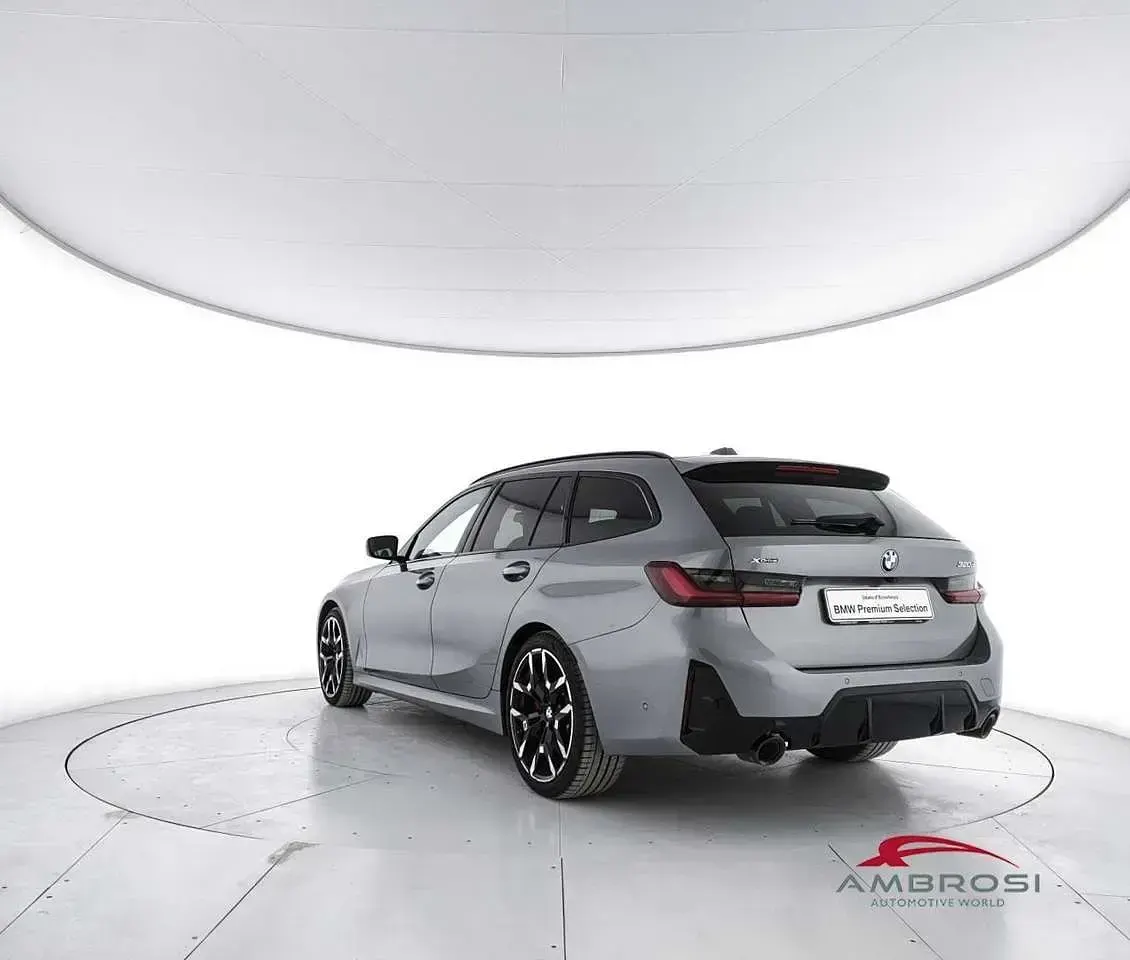 Begagnad BMW 320 M Sport 190 HK (139 kW) 2025 Grå Kombi