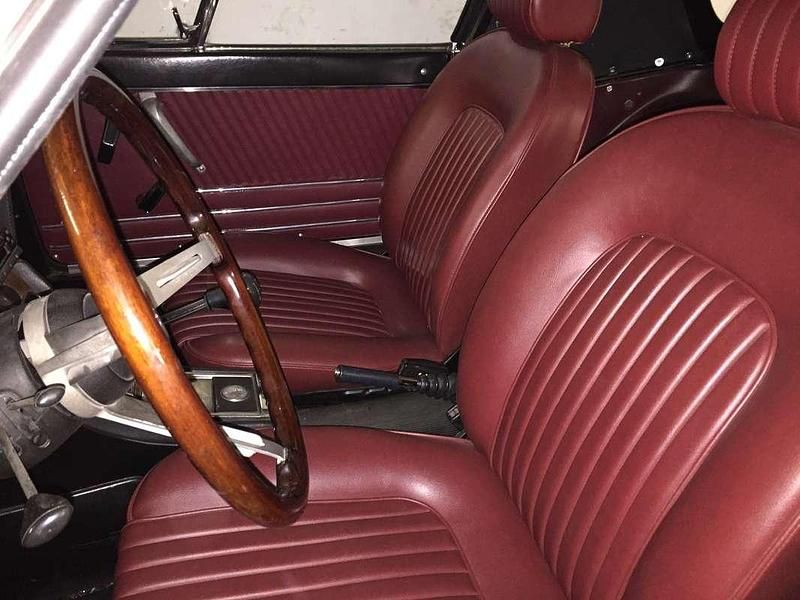 Usata Alfa Romeo Spider Veloce 131 CV (96 kW) 1977 Nero Cabrio