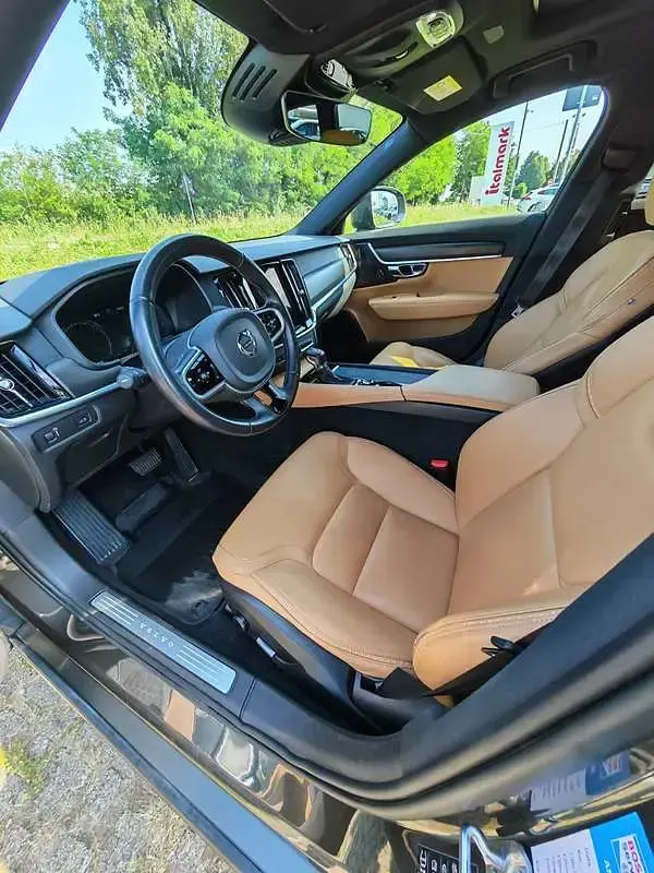 Usata Volvo V90 CC Pro 190 CV (139 kW) 2020 Marrone Station wagon