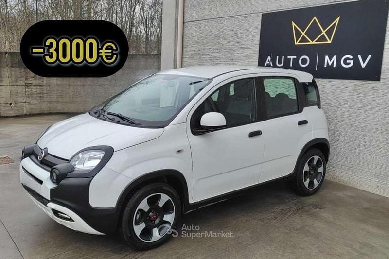 Usata Fiat Panda Cross Cross 69 CV (50 kW) 2023 Bianco Utilitaria