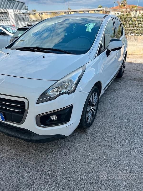 Usata Peugeot 3008 Active 115 CV (84 kW) 2014 Bianco Station wagon