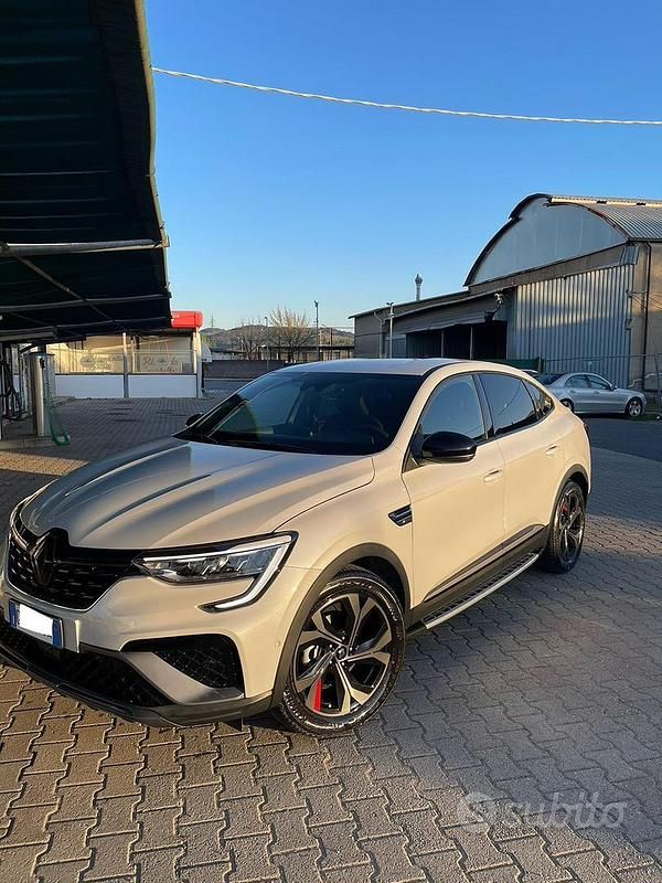 Bianco Usata 2022 Renault Arkana R.S. SUV | 22.000 € (Buon prezzo) - Immagine 1/4