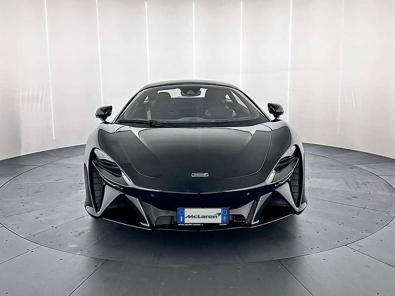 Nuova McLaren Artura 700 CV (514 kW) 2026 Nero Coupé
