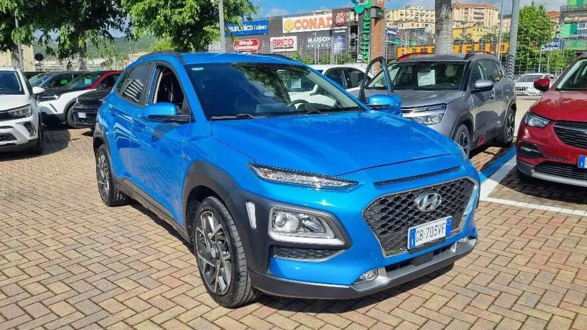Usata Hyundai Kona XPrime 105 CV (77 kW) 2020 Azzurro SUV