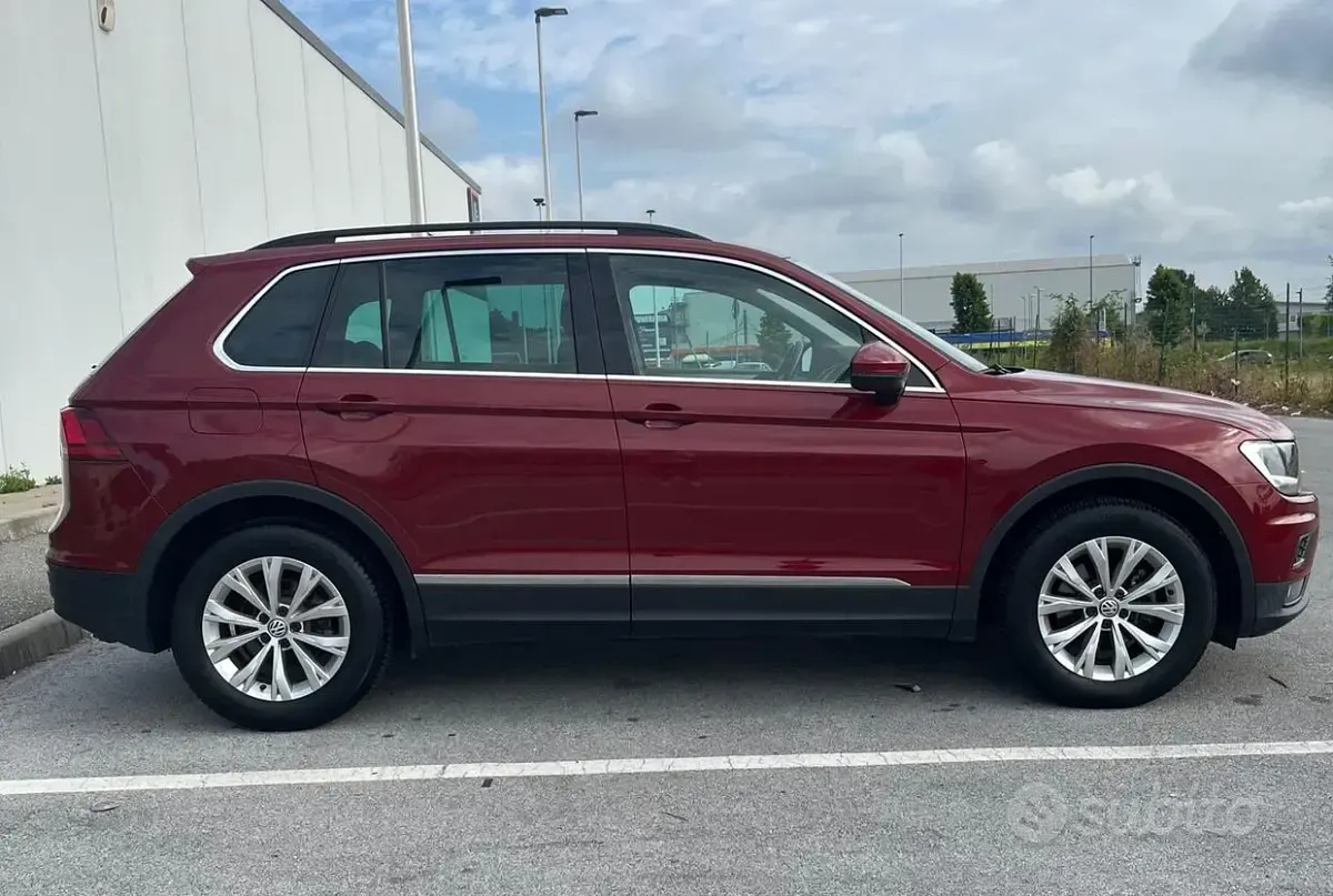 Usata VW Tiguan Executive 150 CV (110 kW) 2017 Rosso SUV