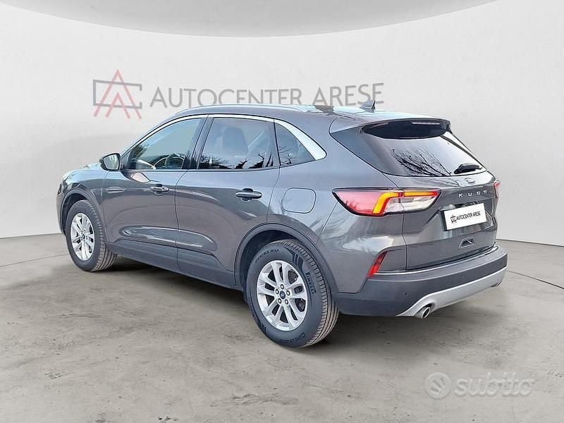 Usata Ford Kuga Titanium 120 CV (88 kW) 2024 Grigio SUV