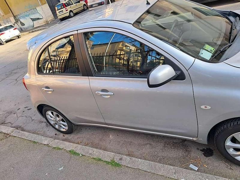 Usata Nissan Micra Acenta 80 CV (58 kW) 2013 Argento Utilitaria