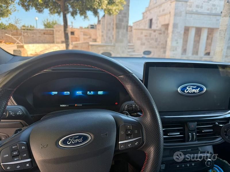 Usata Ford Focus ST-Line X 120 CV (88 kW) 2023 Nero Berlina