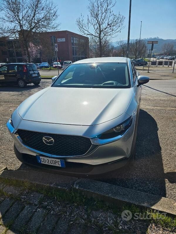 Argento Usata 2021 Mazda CX-30 SUV | 21.900 € (Cara) - Immagine 1/4