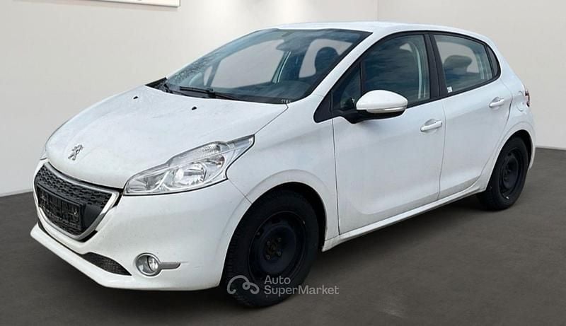Usata Peugeot 208 83 CV (61 kW) 2015 Bianco Utilitaria