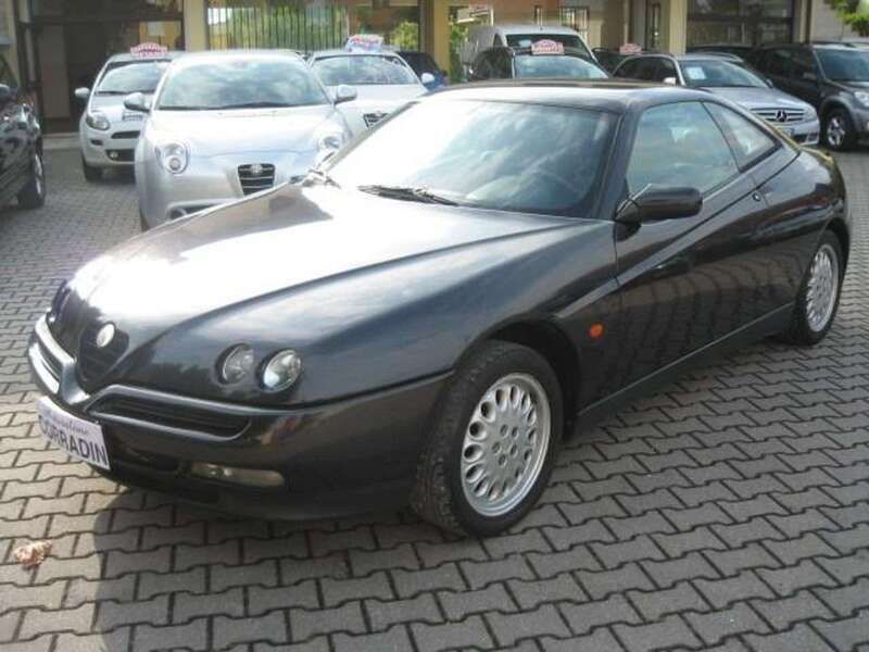 Nero Usata 1995 Alfa Romeo GTV Coupé | 8800 € - Immagine 1/4