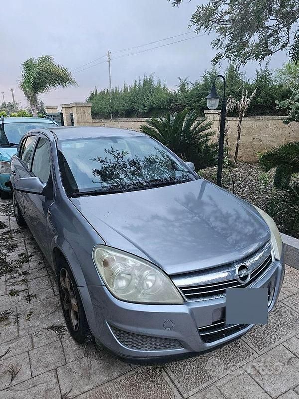 Usata Opel Astra 2007 Grigio Berlina