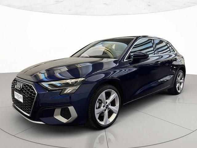 Blu navarra metallizzato Usata 2022 Audi A3 Advanced Plus Berlina | 26.400 € (Buon prezzo) - Immagine 1/4